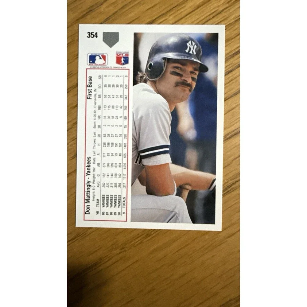 1991 Upper Deck Don Mattingly #354 New York Yankees Bulk Lot of 28 Cards